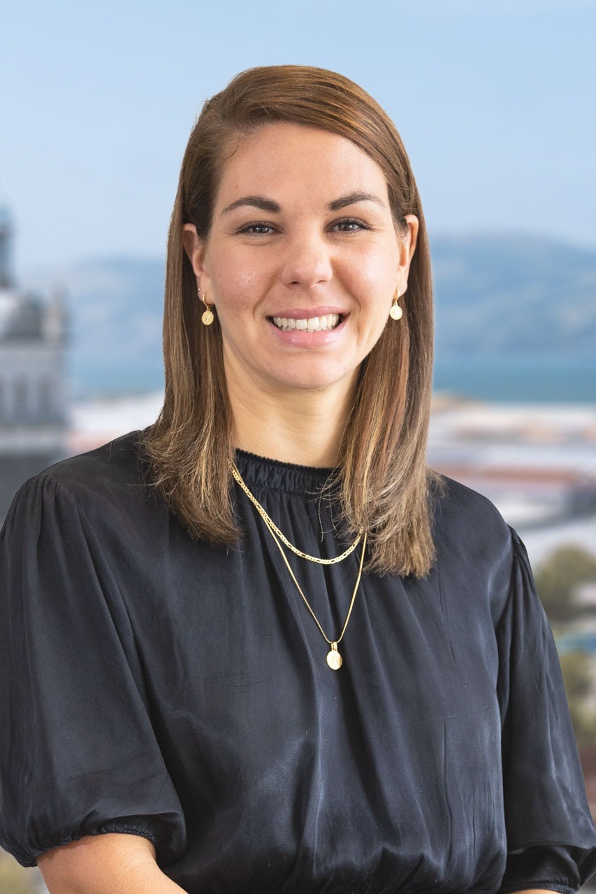 Giovanna Martin - Lawyer